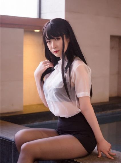 事与愿违的不死冒险者第二季_1080P在线手机播放
