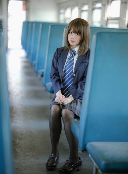 丰满的女学生2_超清迅雷电影在线