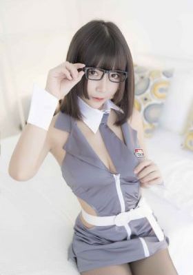 年轻漂亮的女邻居4_国产剧动漫免费观看